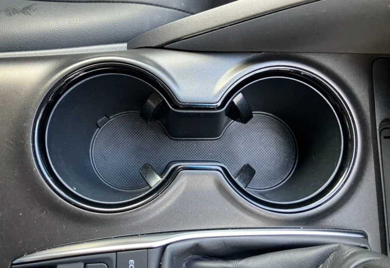 Toyota Camry Белый