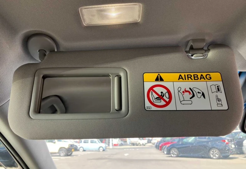 Toyota Camry Белый