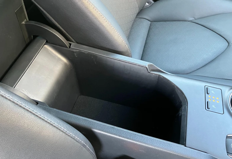 Toyota Camry Белый