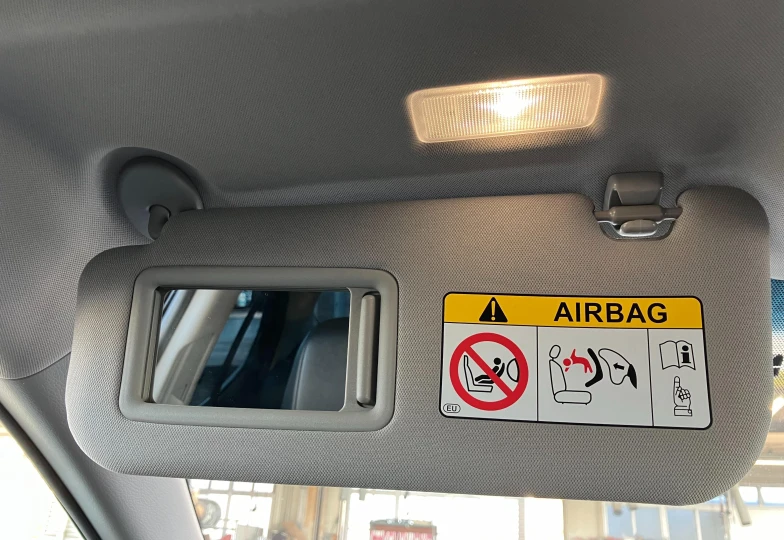 Toyota Camry Белый
