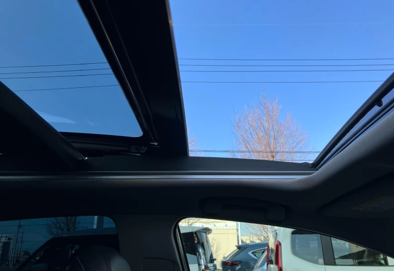 Toyota Camry Белый