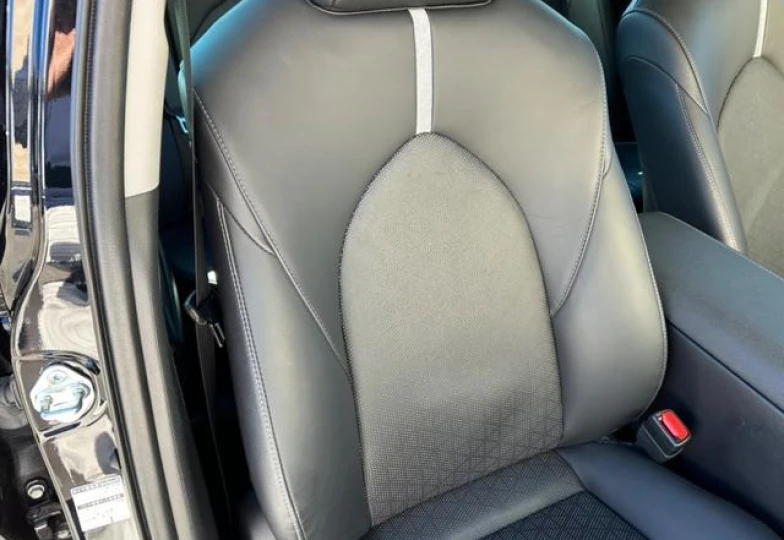 Toyota Camry Черный