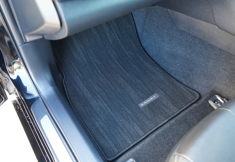 Toyota Camry Черный
