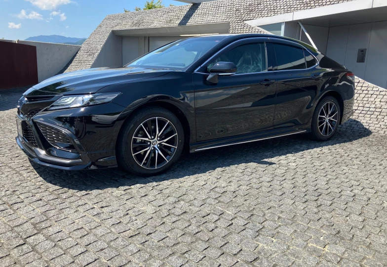 Toyota Camry Черный