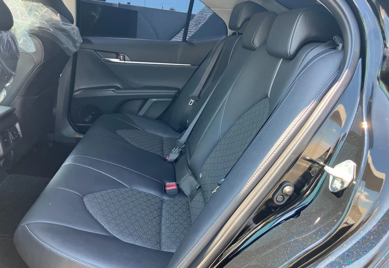 Toyota Camry Черный