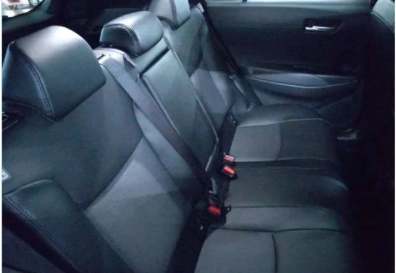 Toyota Corolla Cross Красный