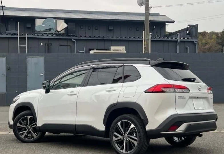 Toyota Corolla Cross Белый