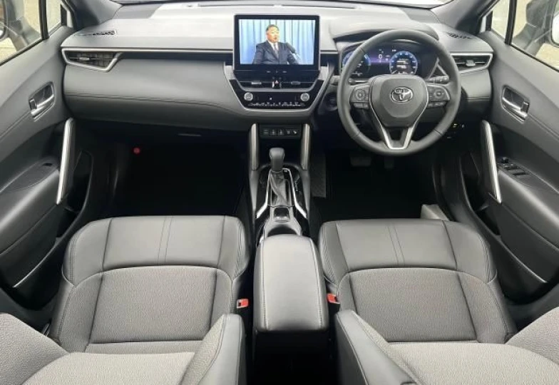 Toyota Corolla Cross Белый