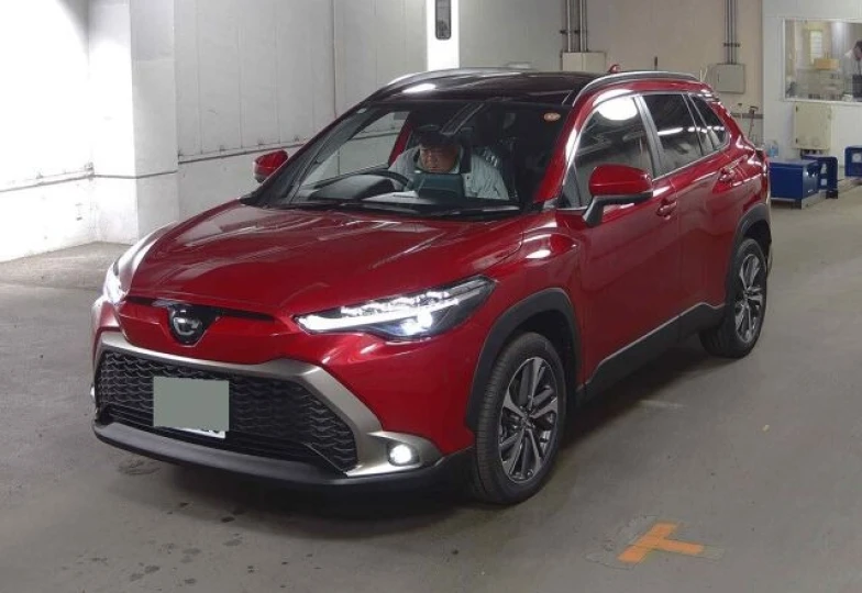 Toyota Corolla Cross Красный