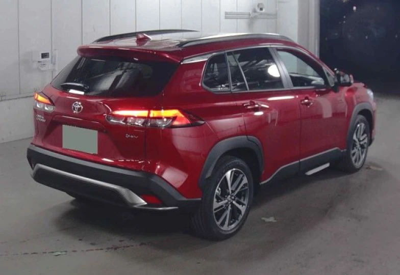 Toyota Corolla Cross Красный