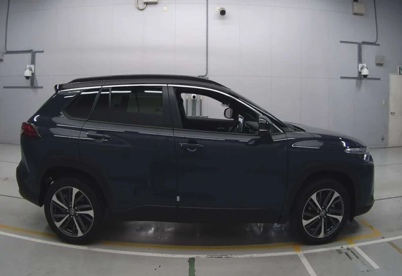 Toyota Corolla Cross Серый