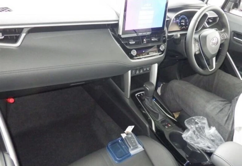 Toyota Corolla Cross Белый