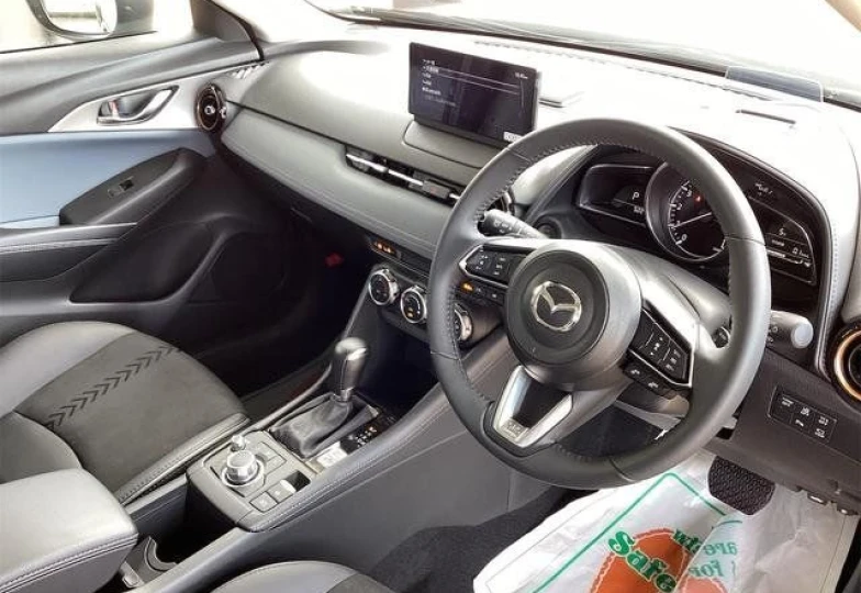 Mazda CX-3 Бежевый