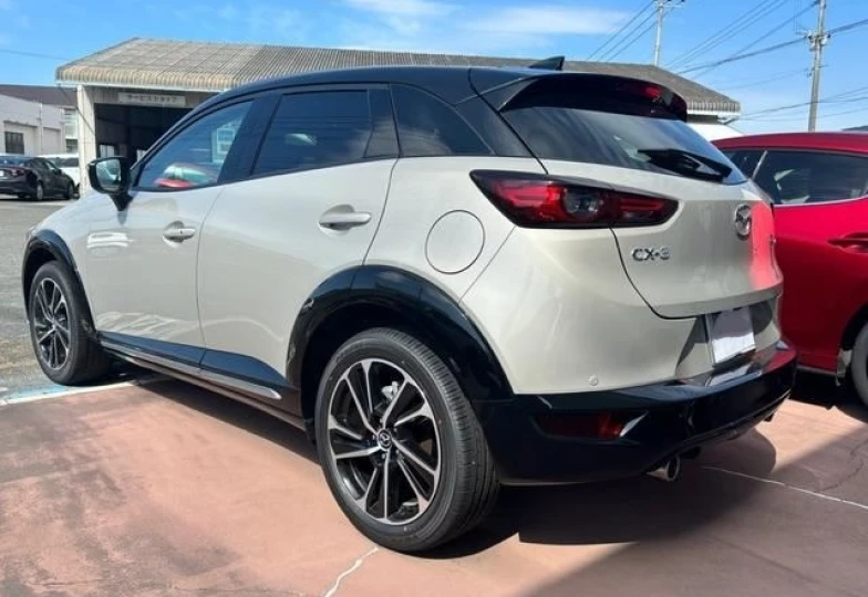 Mazda CX-3 Бежевый
