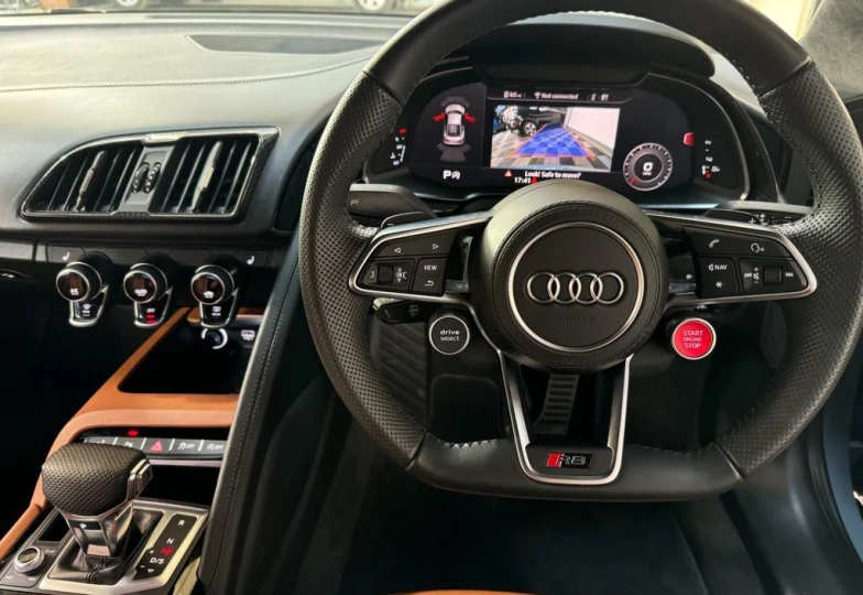 Audi R8 Серый