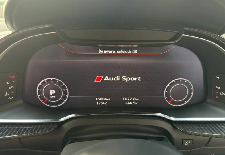 Audi R8 Серый