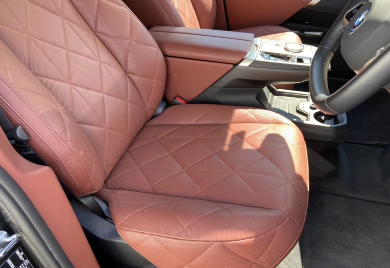 BMW iX Серый