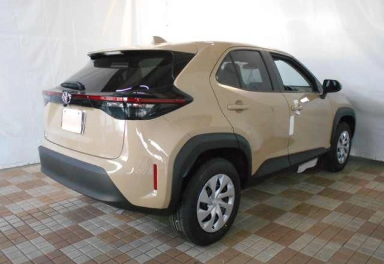 Toyota Yaris Cross Бежевый