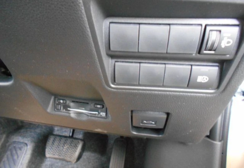 Toyota Yaris Cross Бежевый