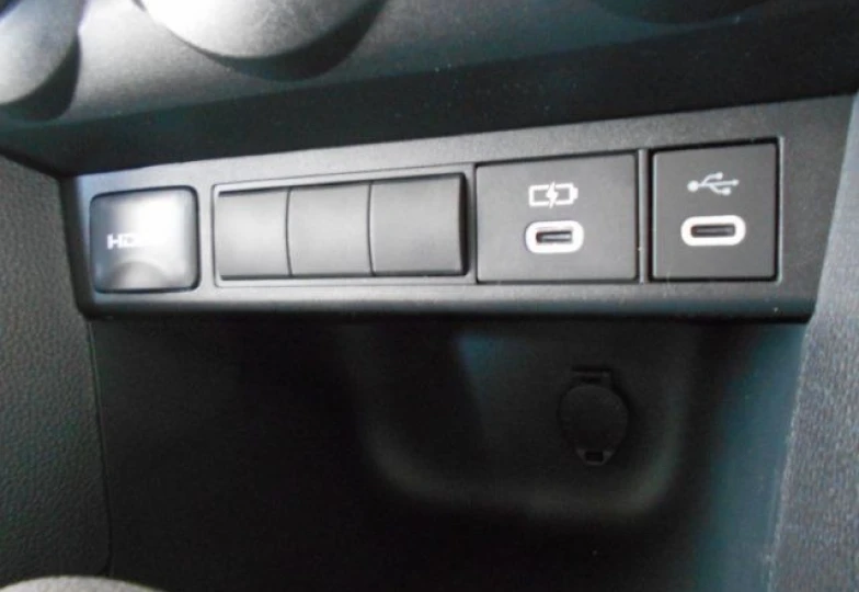 Toyota Yaris Cross Черный