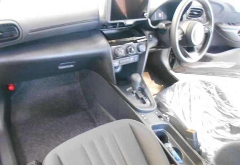 Toyota Yaris Cross Черный