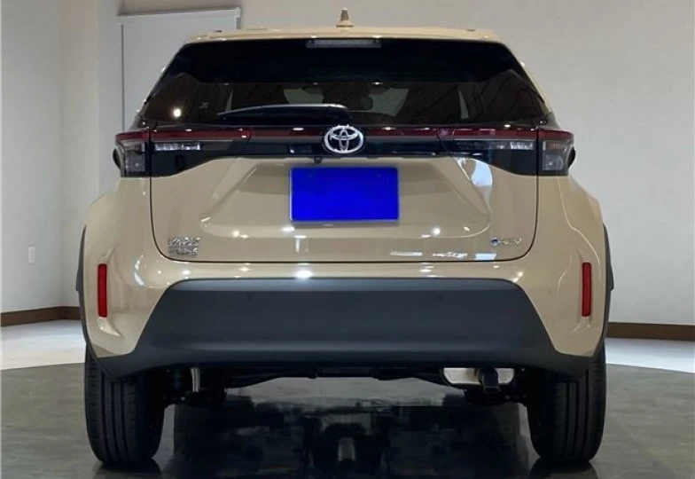 Toyota Yaris Cross Бежевый