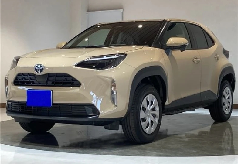 Toyota Yaris Cross Бежевый