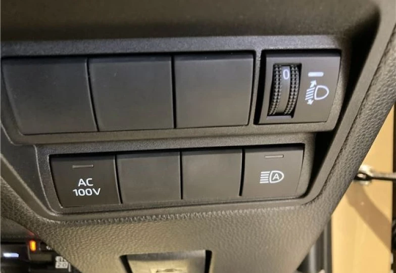 Toyota Yaris Cross Бежевый