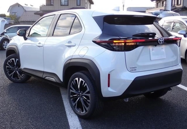 Toyota Yaris Cross Черный