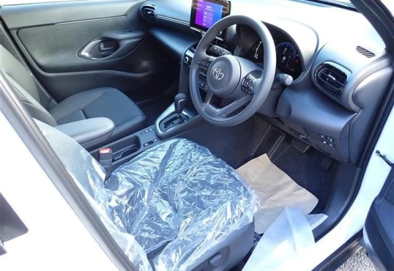 Toyota Yaris Cross Черный