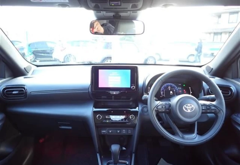 Toyota Yaris Cross Черный