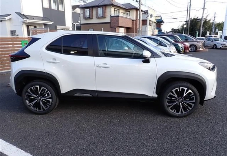 Toyota Yaris Cross Черный