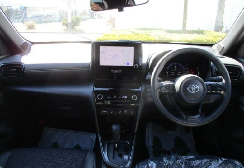 Toyota Yaris Cross Белый