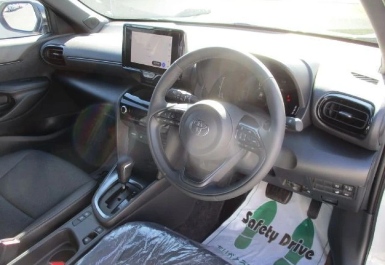 Toyota Yaris Cross Белый