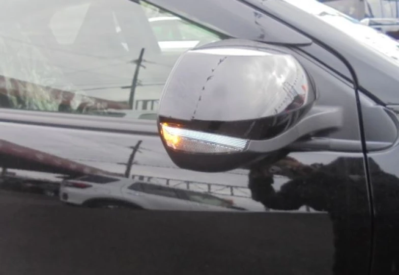 Toyota Yaris Черный