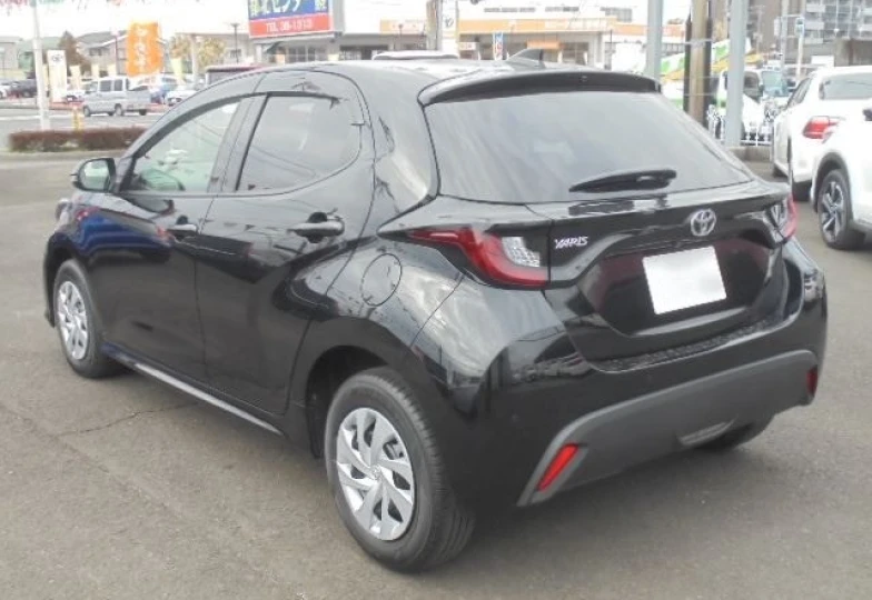 Toyota Yaris Черный