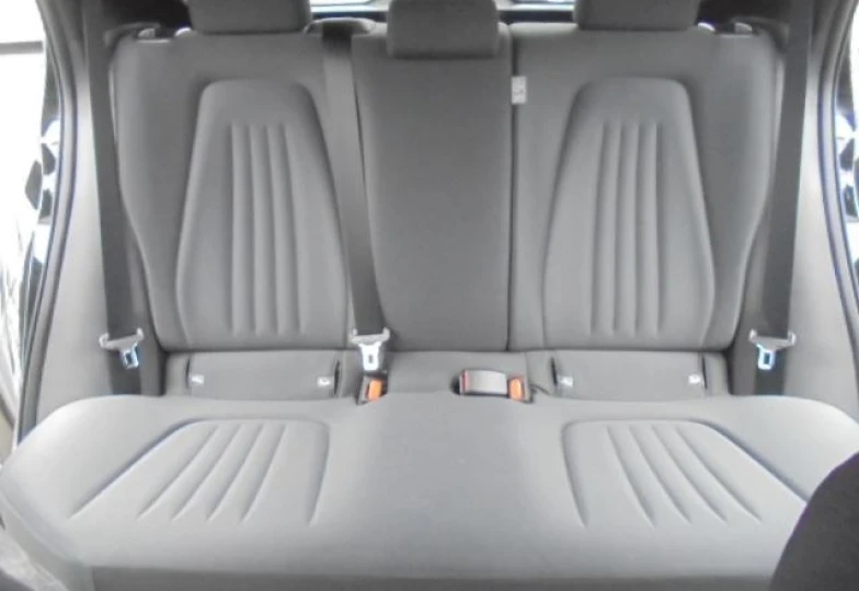 Toyota Yaris Черный