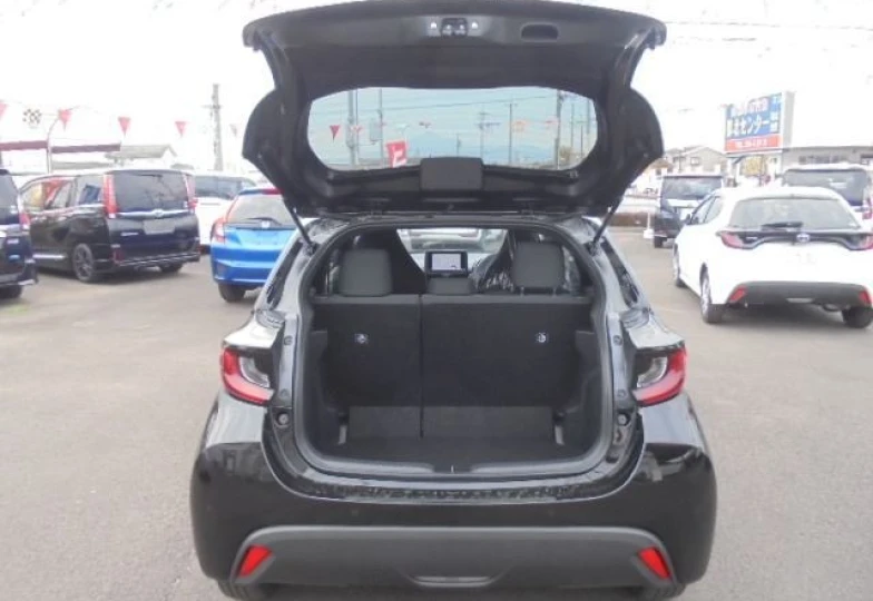Toyota Yaris Черный