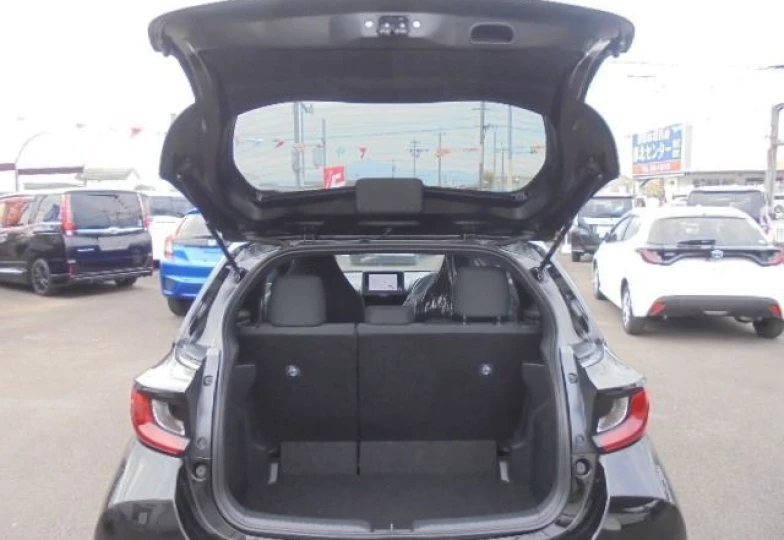 Toyota Yaris Черный