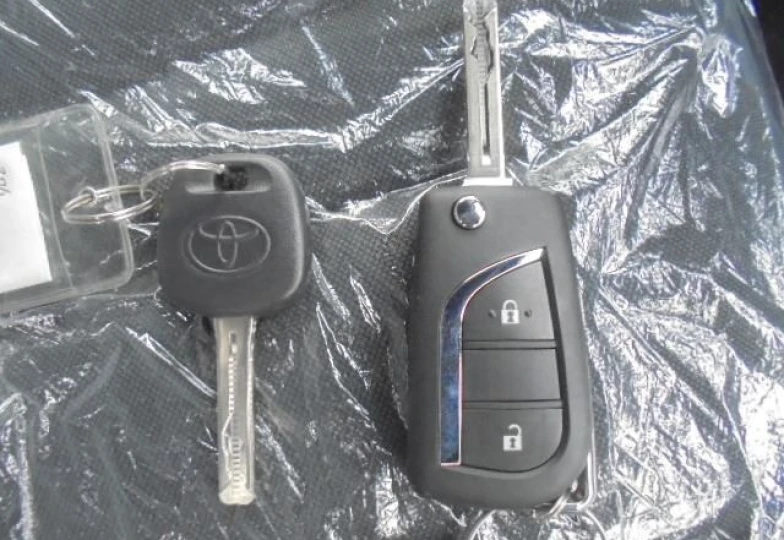 Toyota Yaris Черный