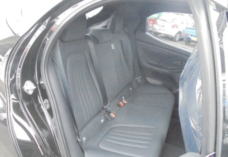 Toyota Yaris Черный