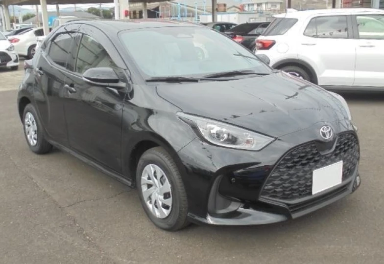 Toyota Yaris Черный