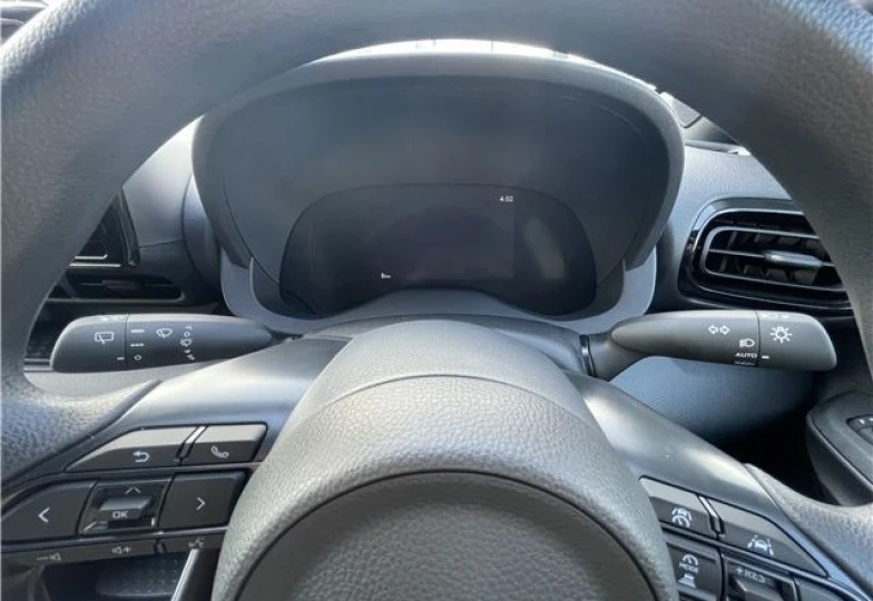 Toyota Yaris Серый