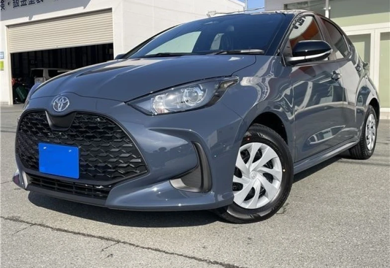 Toyota Yaris Серый