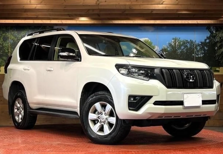 Toyota Land Cruiser Prado Белый