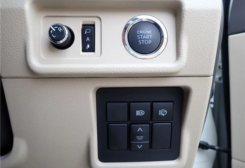 Toyota Land Cruiser Prado Черный