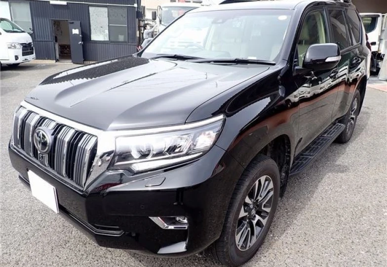 Toyota Land Cruiser Prado Черный