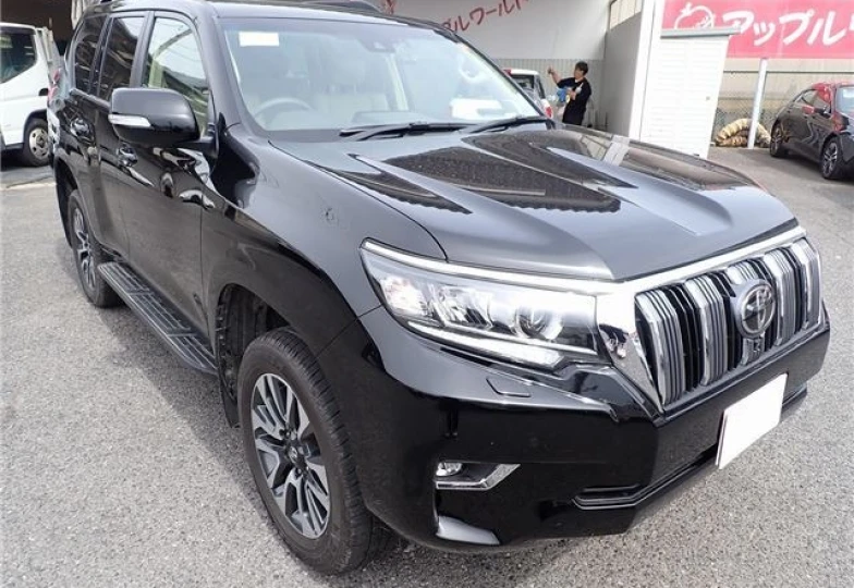 Toyota Land Cruiser Prado Черный