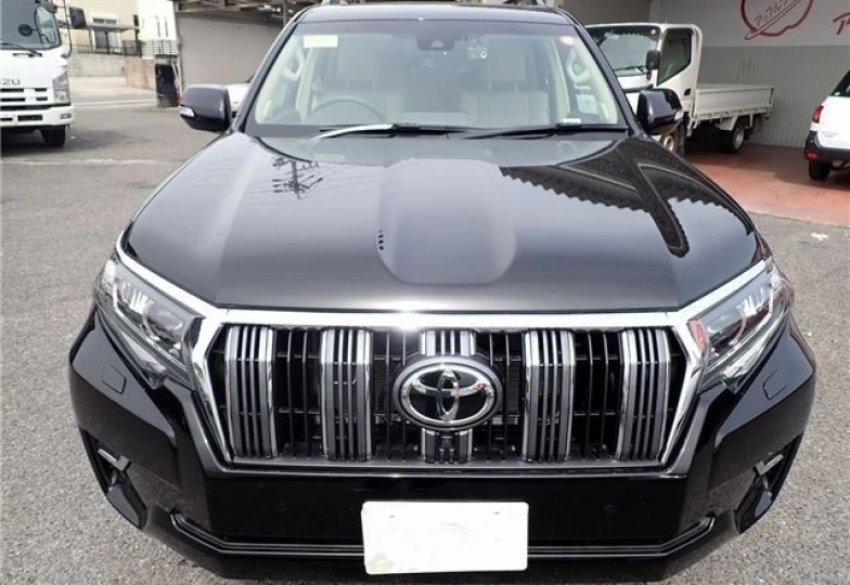 Toyota Land Cruiser Prado Черный