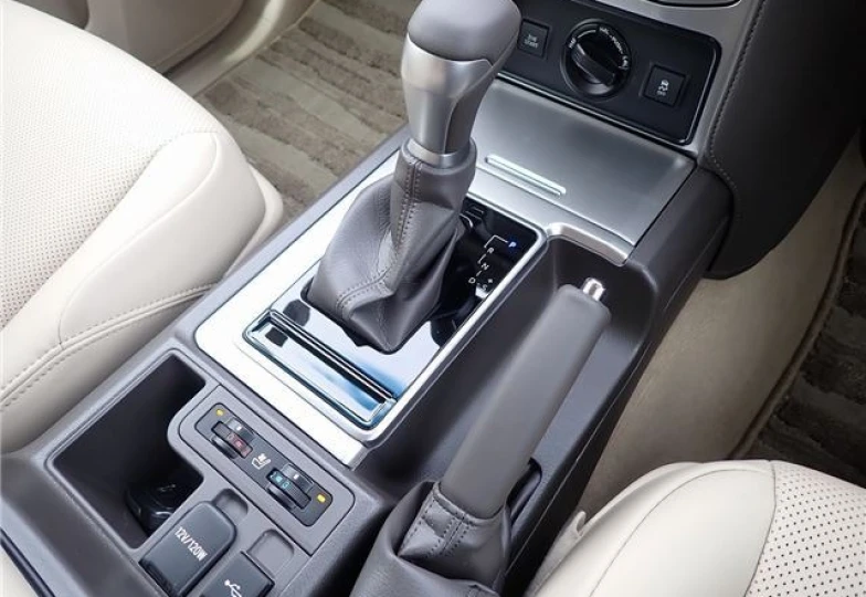 Toyota Land Cruiser Prado Черный